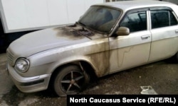 Поджог машины водителя, перевозившего адвоката "Мемориала" из Дагестана в Чечню (предоставлено "Мемориалом")