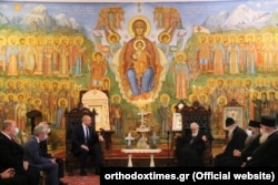 Прем’єр-міністр України Денис Шмигаль і католикос-патріарх усієї Грузії Ілля ІІ. Тбілісі, 3 червня 2021 року