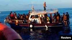 یک قایق مهاجران غیرقانونی