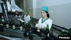 Armenia - Workers at a new brewery in Dilijan, 21Nov2017.