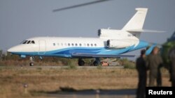 Avropa Komissiyasının sədri Ursula Fon der Lyayeni daşıyan təyyarə