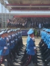На парадата пред специјалните гости маршираа повеќе од 10.000 учесници