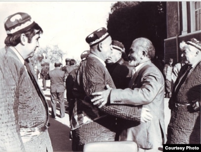 Студенттік порно күнін жақсы атап өттік.