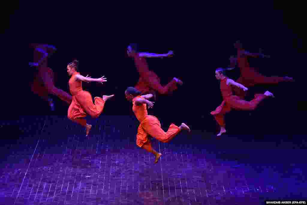 Artists from the South African Jazzart Dance Theater perform during the World Culture Festival in Karachi, Pakistan.&nbsp;