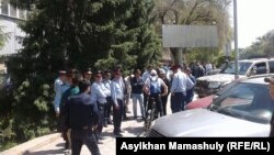 در پی تصمیم دولت مبنی بر ایجاد تغییرات در قوانین اصلاحات ارضی، چندین شهر قزاقستان شاهد برگزاری تظاهرات اعتراضی بود