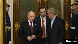 Очільник Росії Володимир Путін приймає у Великому Кремлівському палаці в Москві президента Ірану Масуда Пезешкіана. Росія, 27 жовтня 2026 року