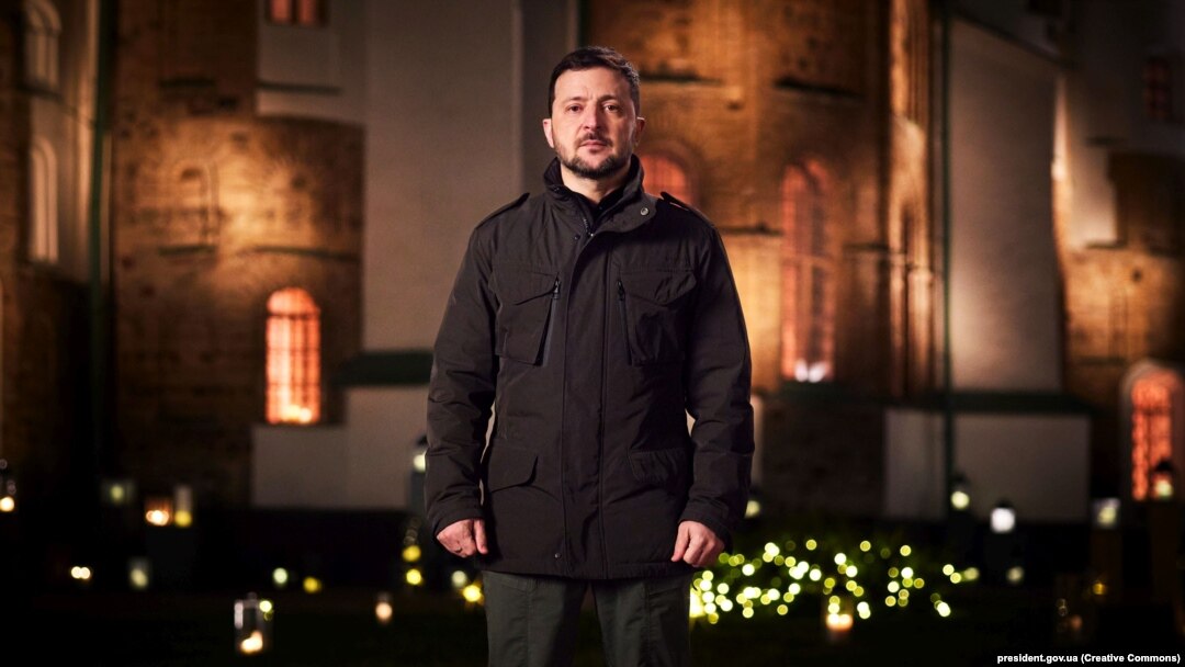  Președintele Ucrainei, Volodymyr Zelenskyy, în timpul urării de Crăciun 2024.