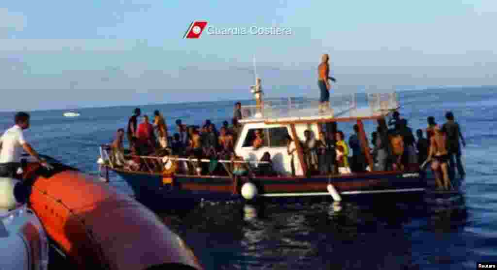 Italia sub impresia dramei naufragiaților africani de lîngă insula Lampedusa