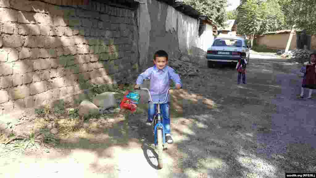 Душанбе яқинидаги Ваҳдат тумани Мулладавлат қишлоғи