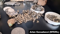 Minerali u Feroniklu.