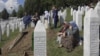 Сребреницада кандын жыты кете элек
