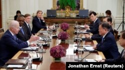 Переговоры между Джо Байденом и Мун Чжэ Ином, президентами США и Южной Кореи, проходили в Белом доме 21 мая 2021 года