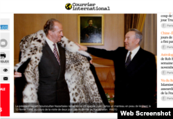 Скриншот страницы Courrier International с фотографией (слева) Хуана Карлоса (тогда он был королем Испании) в подарке Нурсултана Назарбаева, (тогда он был президентом Казахстана) — шубе из меха снежного барса, 1998 год.