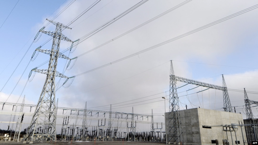 Stația de transformare EstLink 2 a Fingrid, operator național finlandez al rețelei de transport a energiei electrice, din Anttila, în ziua inaugurării sale între Finlanda și Estonia.