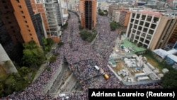 تظاهرات چند صد هزار نفری یا میلیونی در کاراکاس، پایتخت ونزوئلا.