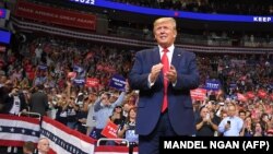 Дональд Трамп на встрече со сторонниками в Орландо