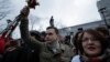 Незарегистрированные кандидаты в депутаты Мосгордумы Илья Яшин и Юлия Галямина на митинге оппозиции в Москве