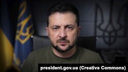 За словами Володимира Зеленського, за останні два дні українські військові звільнили 4 тисячі квадратних кілометрів території України