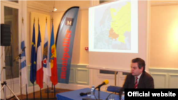 Ambasadorul Oleg Serebrian conferențiază la Montpellier