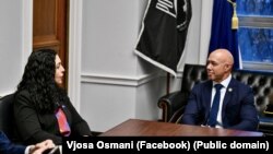 Presidentja e Kosovës, Vjosa Osmani dhe kryetari i Komisionit për Punë të Jashtme në Dhomën e Përfaqësuesve, Brian Mast.