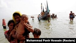 Refugiați rohingya în Bangladeș, 5 septembrie 2017. 