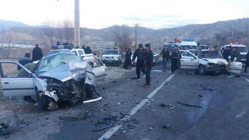 درسفر های نوروزی سال ۹۷ حداقل ۷۶ نفر در تصادفات رانندگی در ایران کشته شده اند