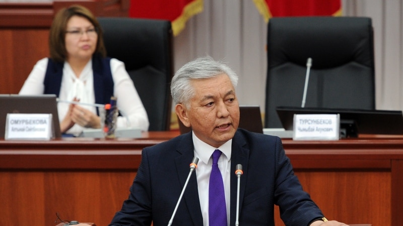 Правящая партия Кыргызстана исключила из рядов лидера фракции