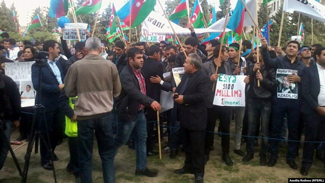 The event was organized by the National Council of Democratic Forces, a pro-democracy movement of Azerbaijan’s united opposition.