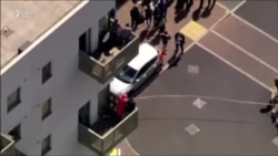 Дар робита бо ҳамлаи ахири Лондон 12 кас боздошт шуданд