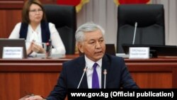Иса Өмүркулов.
