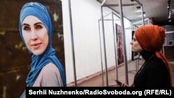 Аміна Окуєва – ветеран АТО, чеченська активістка. Була вбита 30 жовтня 2017 року