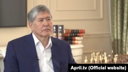 Экс-президент КР Алмазбек Атамбаев.