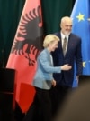 Presidentja e Komisionit Evropian, Ursula von der Leyen, me kryeministrin e Shqipërisë, Edi Rama, në Tiranë, më 30 shtator 2026.