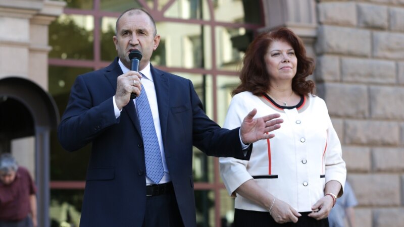 Радев и Јотова ќе бараат нов мандат од бугарските гласачи