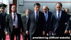 Президент КР Сооронбай Жээнбеков прибыл в Душанбе. 15 июня 2019 года.