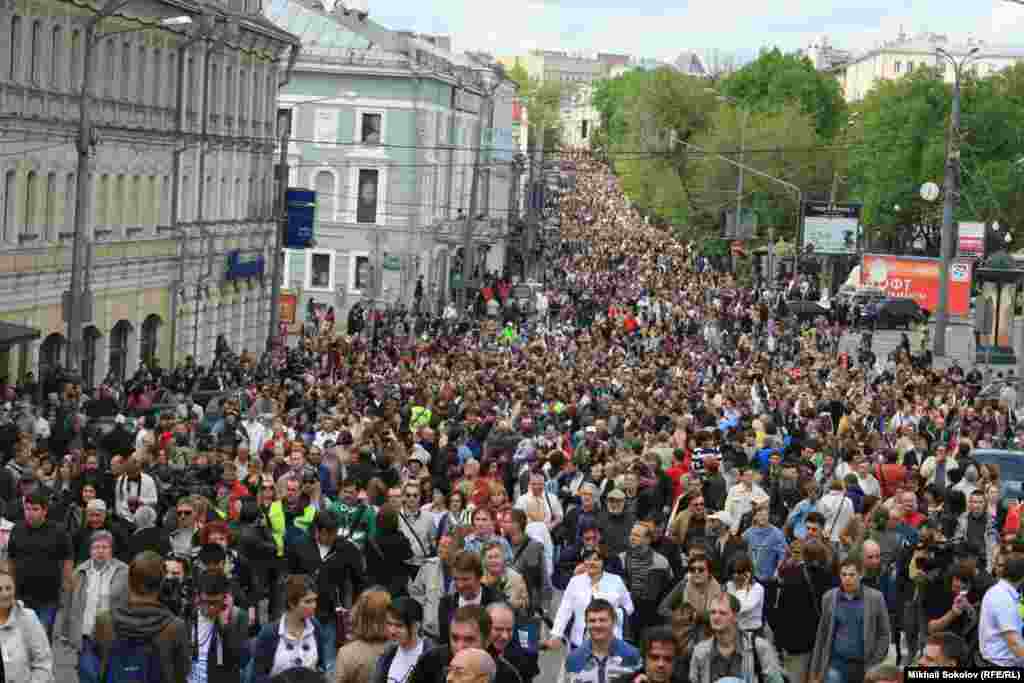 Поліція вважає, що це дві тисячі людей