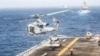 ABŞ-ın dəniz helikopteri Hörmüz boğazındakı gəmidən qalxır (foto arxivdəndir)