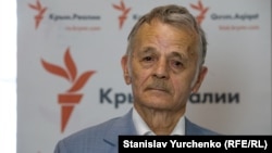 За його словами, під час візиту необхідно обговорити питання українських політичних в’язнів і їх становище в анексованому Криму і в Росії, проте перспектив у цьому питанні Джемілєв не бачить