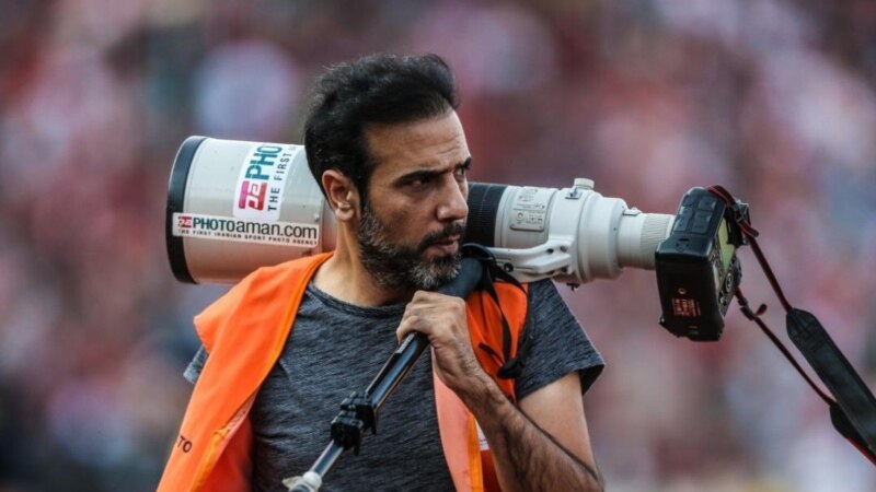 ابوالفضل امان‌الله، عکاس ورزشی، «آزاد شد»