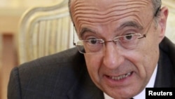Russia -- French Foreign Minister Alain Juppe at a meeting with his Russian counterpart in Moscow, 01Jun2011