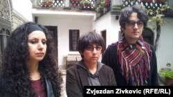 S lijeva na desno: Maryam Sheikh, Elham Malekpour i Babak Salimzadeh, Sarajevo, 2015.