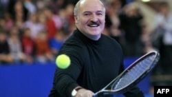 Ілюстрацыйнае фота: Аляксандар Лукашэнка гуляе ў тэніс