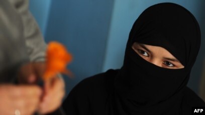 Орыс лесбиянка белдік бейне