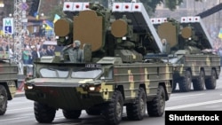 Зенітно-ракетні комплекси «Оса» на військовому параді в Києві до Дня Незалежності України, 2016