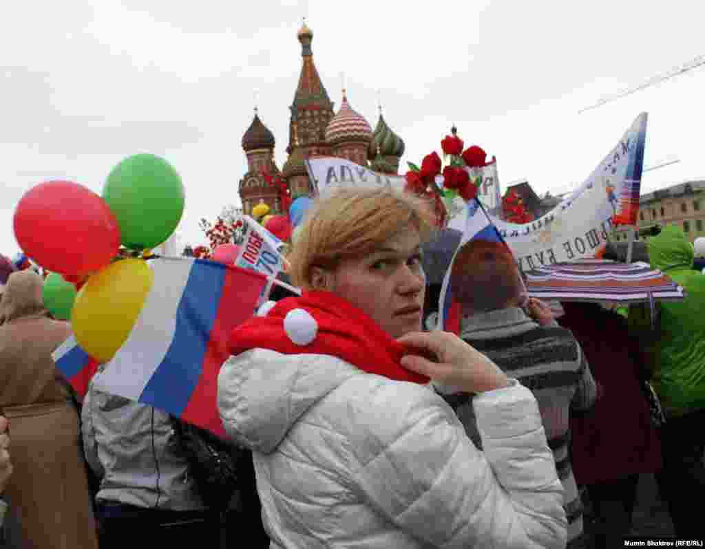 Васильевский спуск. В ожидании демонстрации. &nbsp;