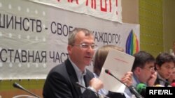 Депутат Европарламента Фолькер Бек смог убедиться, что нигде защита прав меньшинств не дается с таким трудом, как в России