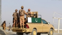 Diňle: Pakistan 'açyk uruş' alamatlarynyň arasynda Owganystanda Talybanyň nyşanlaryna hüjümlerini dowam etdirýär