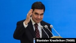 Türkmenistanyň prezidenti Gurbanguly Berdimuhamedow. Arhiwden alnan surat