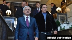 Armenia - President Serzh Sarkisian visits a new leisure center built by businessman Gagik Tsarukian (R) in Tsaghkadzor, 20Dec2017.