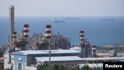 Часть газового месторождения Южный Парс в Иране, иллюстрационное фото